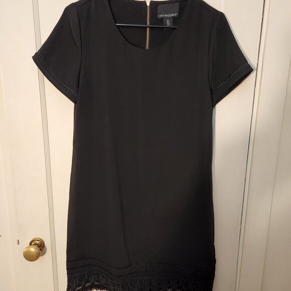 Cynthia Rowley Dresses & Skirts - Women's CYNTHIA ROWLEY black short sleeve midi sheath dress sz 6